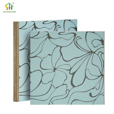 Tekrar kullanılabilir melamin kontrplak kartı 500kg/m3-700kg/m3 18mm kontrplak levhalar