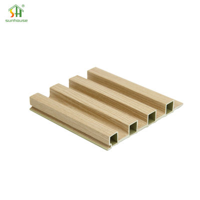 İyi bir fiyat. Çevre dostu WPC Dekoratif Duvar Panelleri TV Arkaplanı Duvar Tasarımı için Su geçirmez çevrimiçi